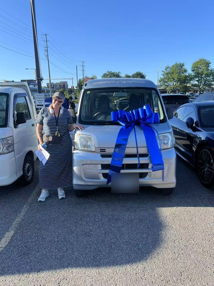 ماشین 2011 Daihatsu Hijet Cargo که Jessica H. از Car4Pro، ریچموند هیل خرید